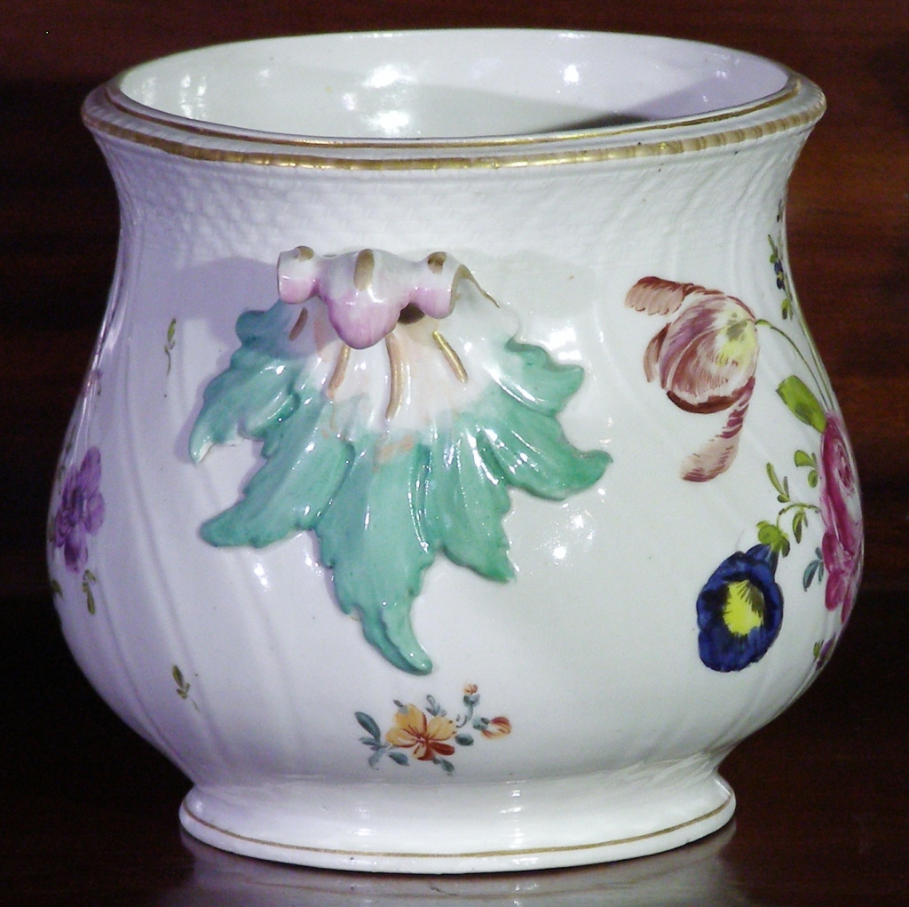 18th Century Porcelain Cache Pot - Paul Kleinwald Art & Antiques